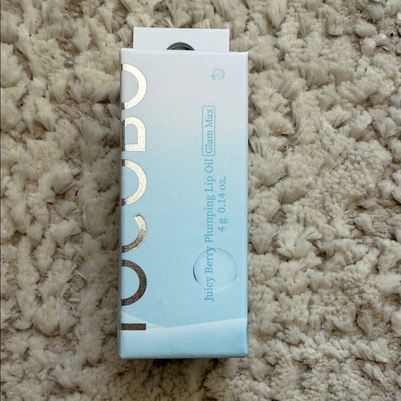 TOCOBO Juicy Berry Plumping Lip Oil - Picture 1 of 3